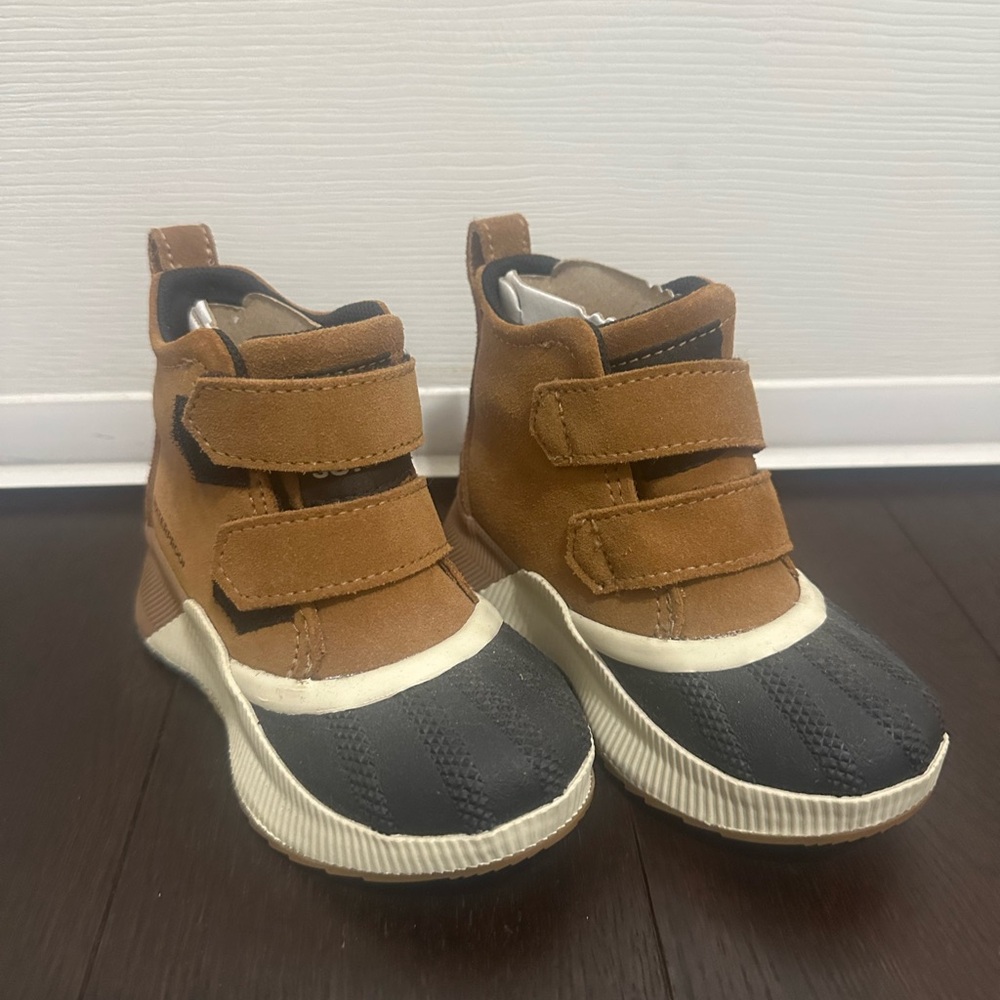 Sorel Kids Boots NEW NO BOX SIZE 9